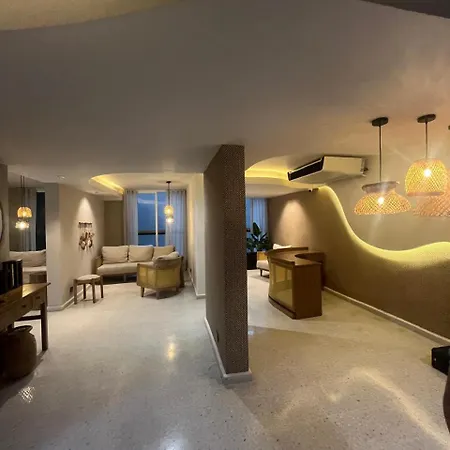Sunset 47 - Premium Cartagena